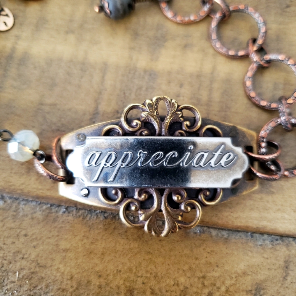 Bracelet (appreciate)